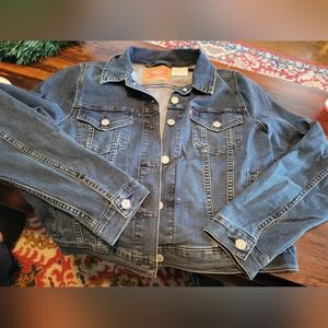 Womens levis jacket large
